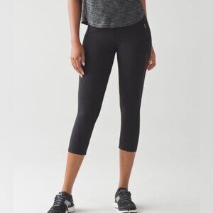 LULULEMON - Rush Hour 21" Crop Black Size 10